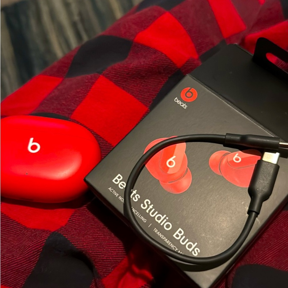 Beats Studio Buds.